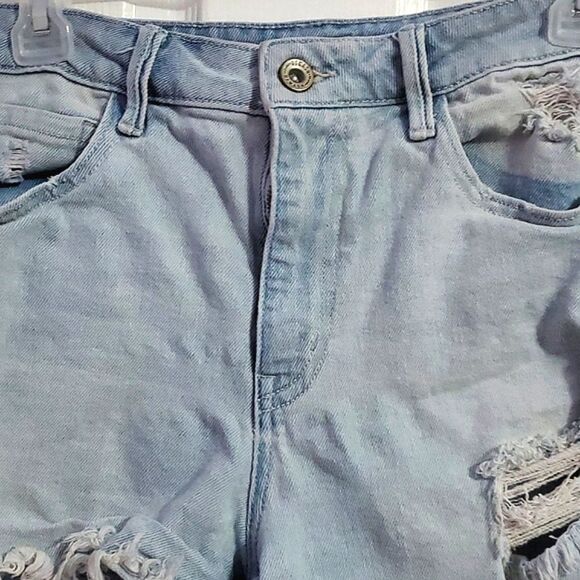 Rewash Light Wash Distressed Fringed High Waist Mom Jean Shorts - Picture 2 of 9